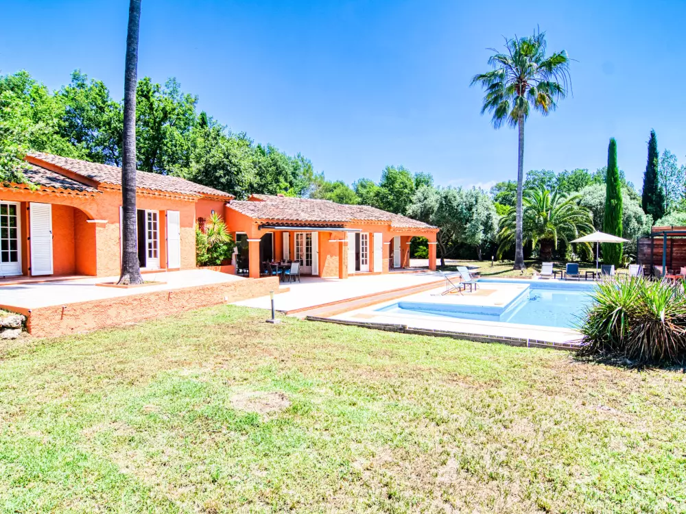 Maison de Vacances Bagnols en Forêt