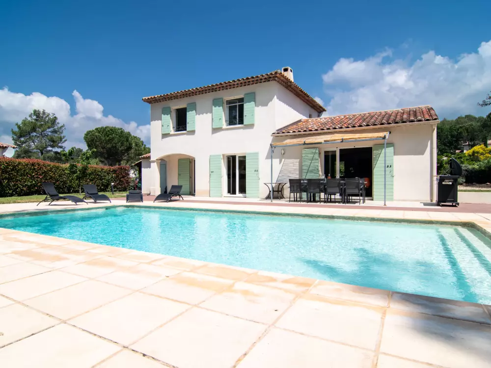 Maison de Vacances Bagnols en Forêt