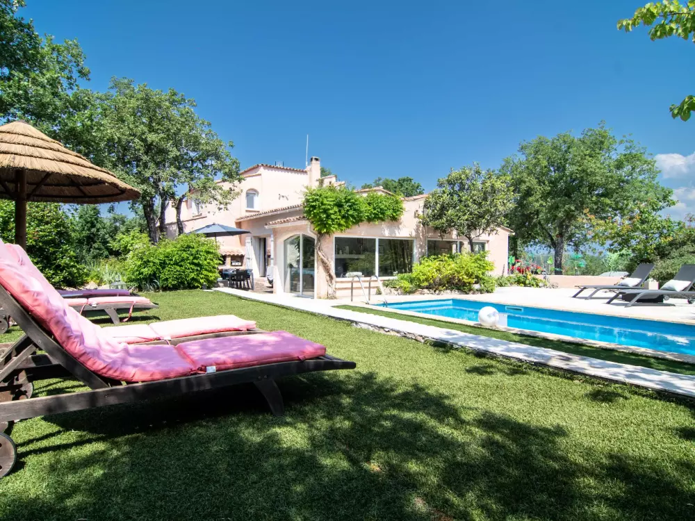 Maison de Vacances Bagnols en Forêt