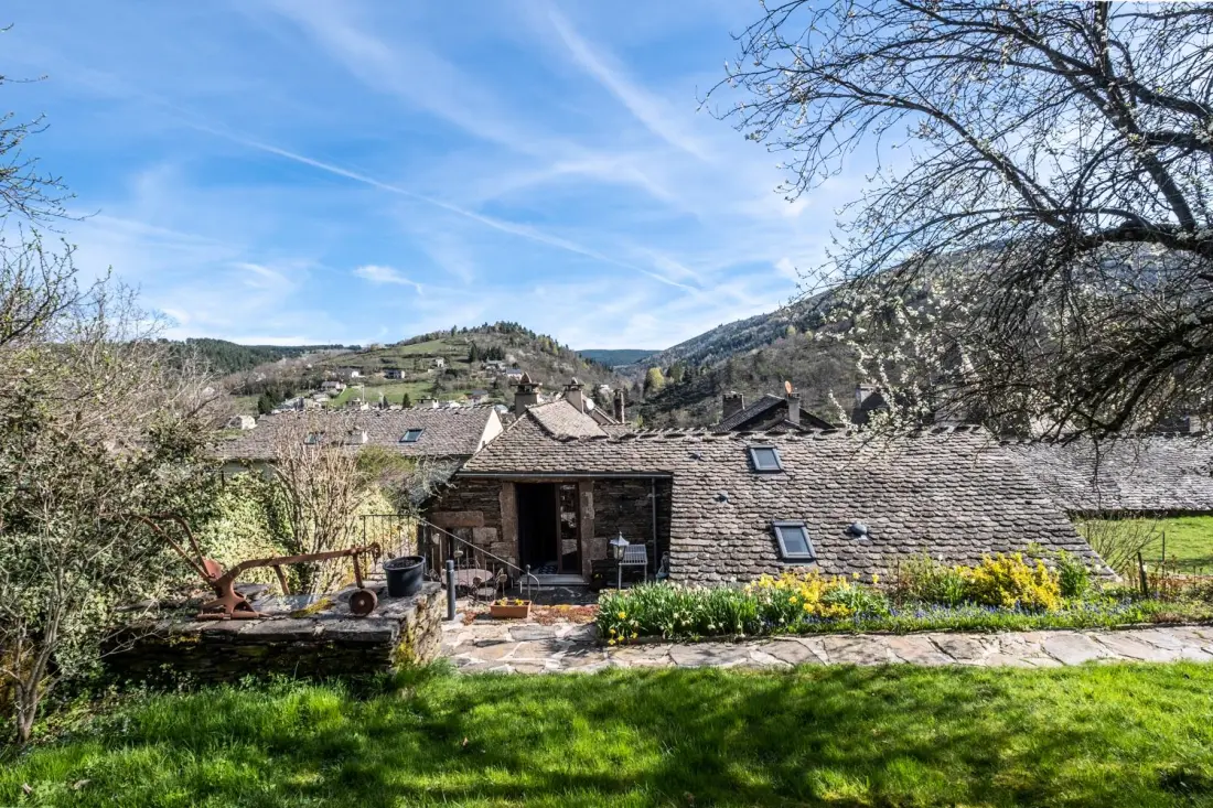Gîte de France Lou cayrat à bagnols les bains 3 épis