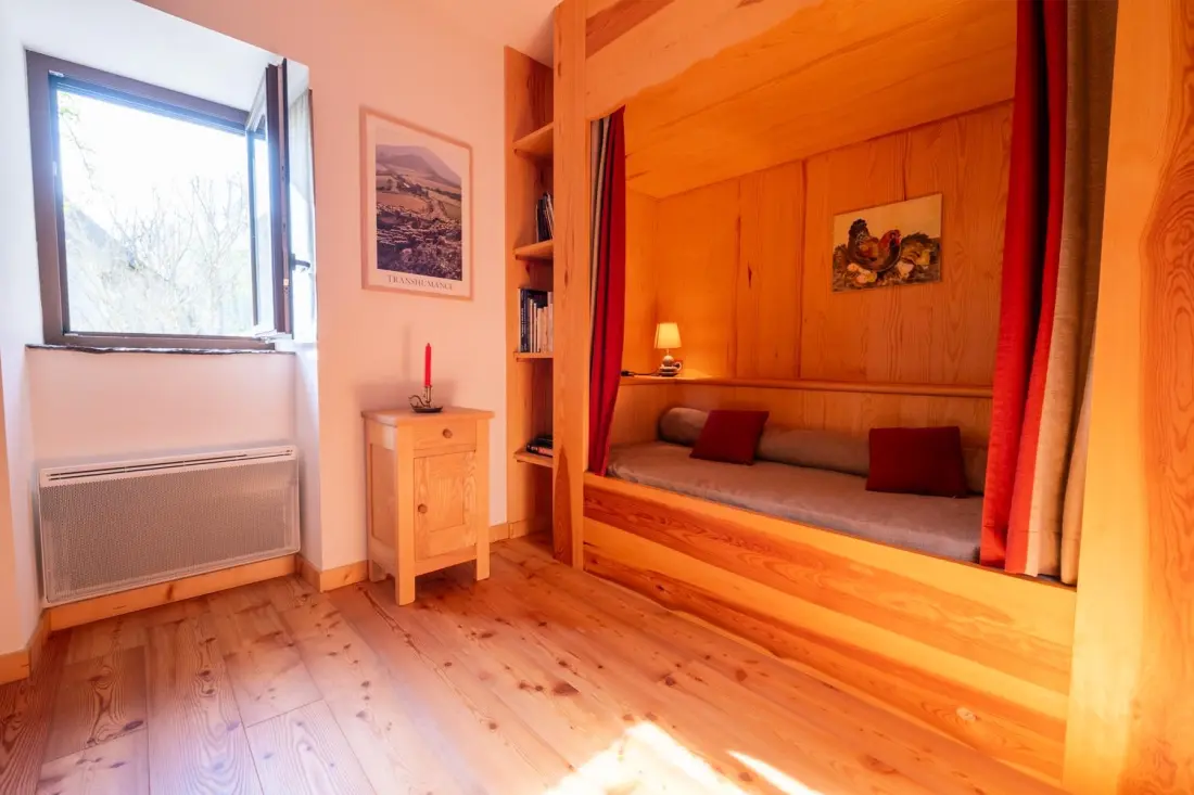 Gîte de France Lou cayrat à bagnols les bains 3 épis