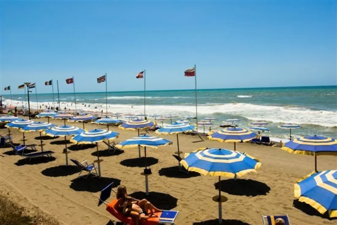 Camping Village Baia Domizia4 étoiles★★★★