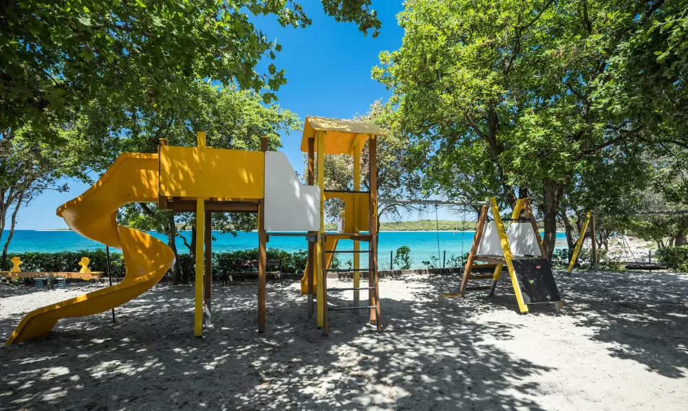 Camping Mon Perin 4 étoiles★★★★