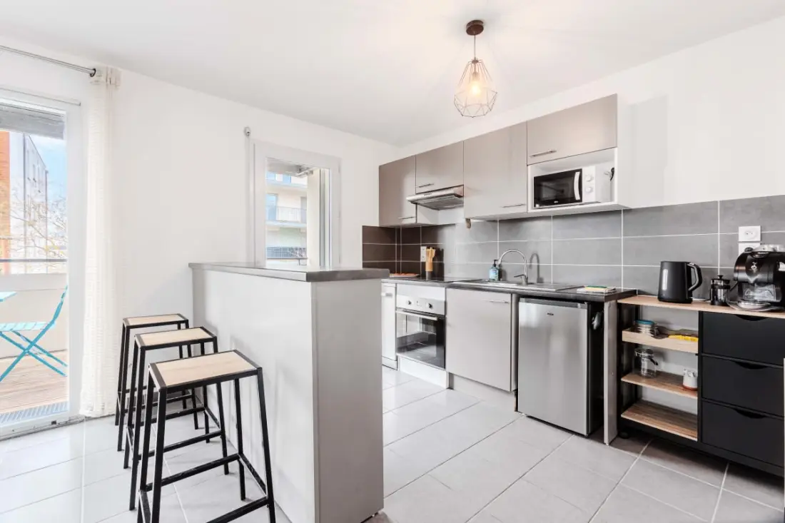 Appartement Calme Et Lumineux, Terrasse Et P Privé