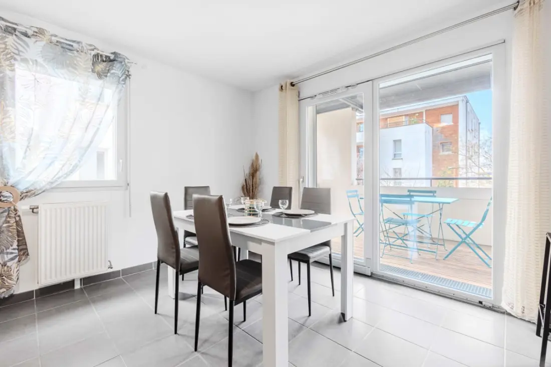 Appartement Calme Et Lumineux, Terrasse Et P Privé