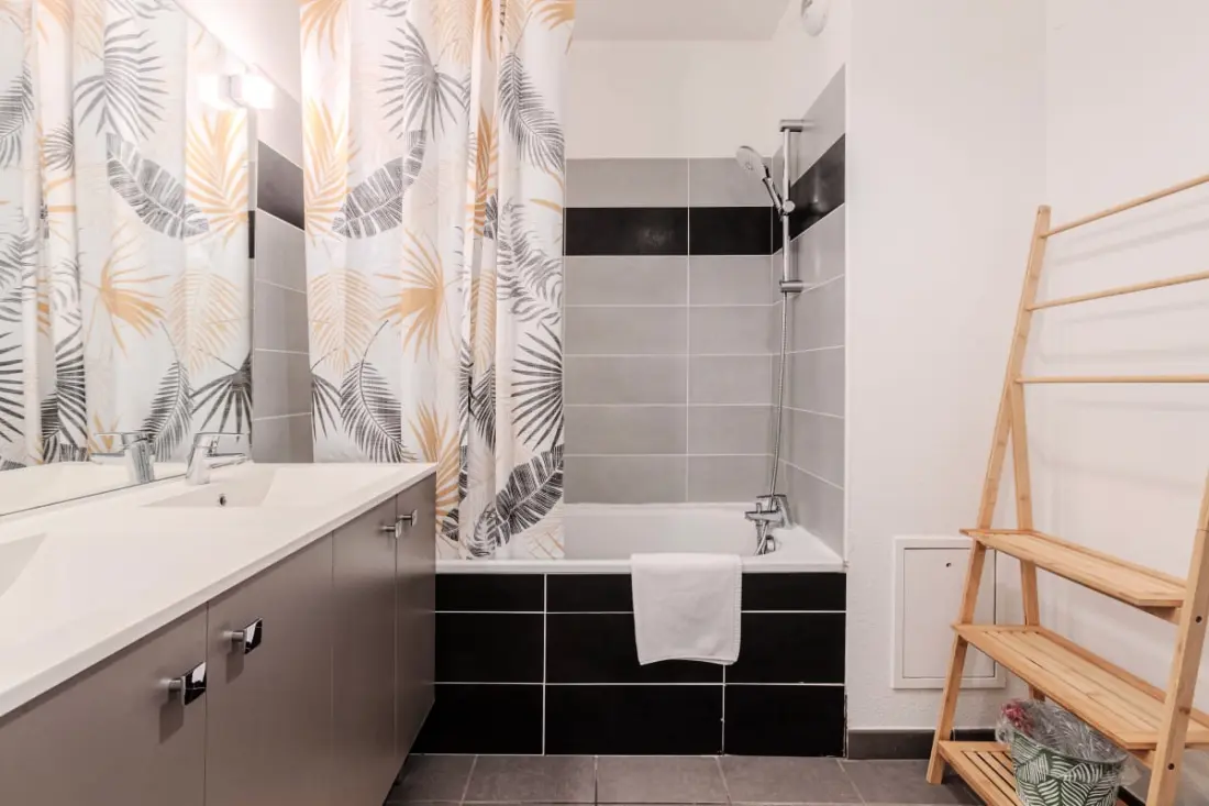 Appartement Calme Et Lumineux, Terrasse Et P Privé