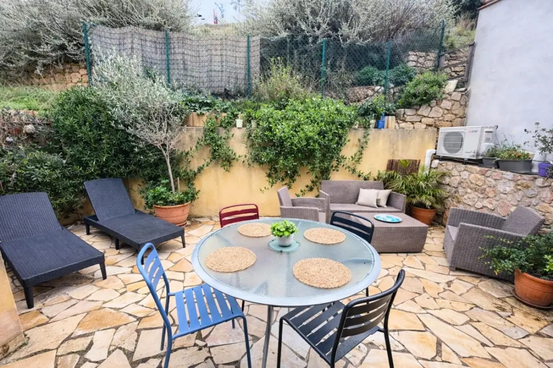 Appartement Avec Terrasse Au Calme à Bandol