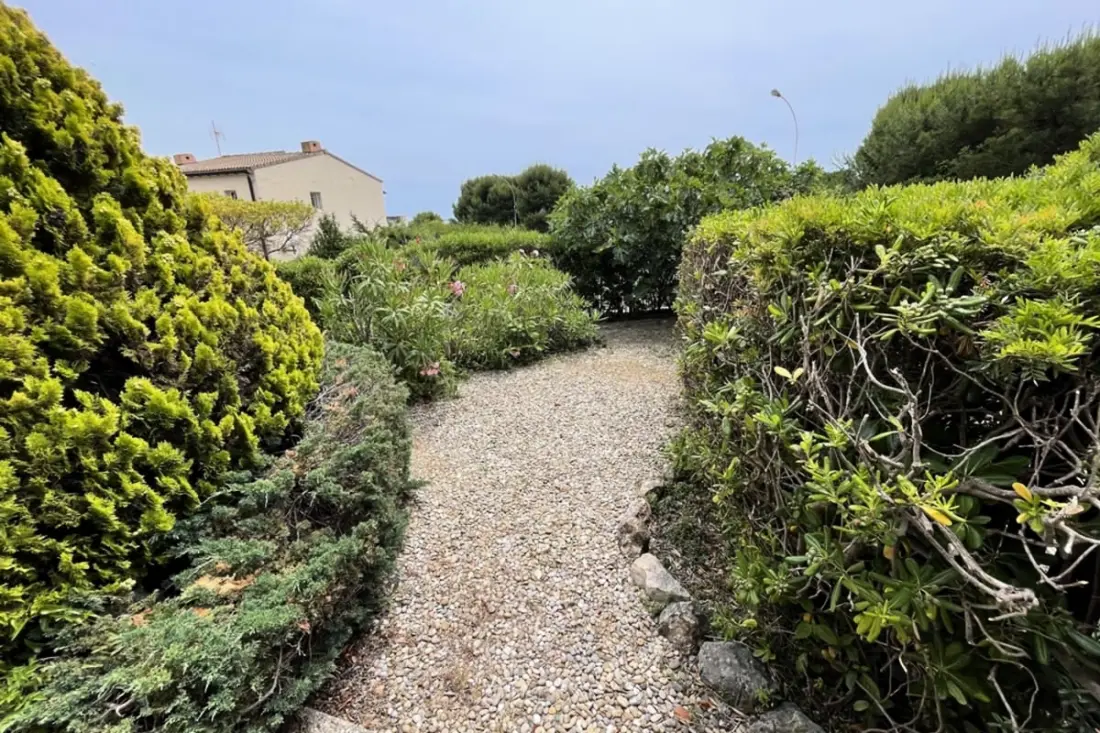 Rdc Climatisé Avec Jardin Proche Plage
