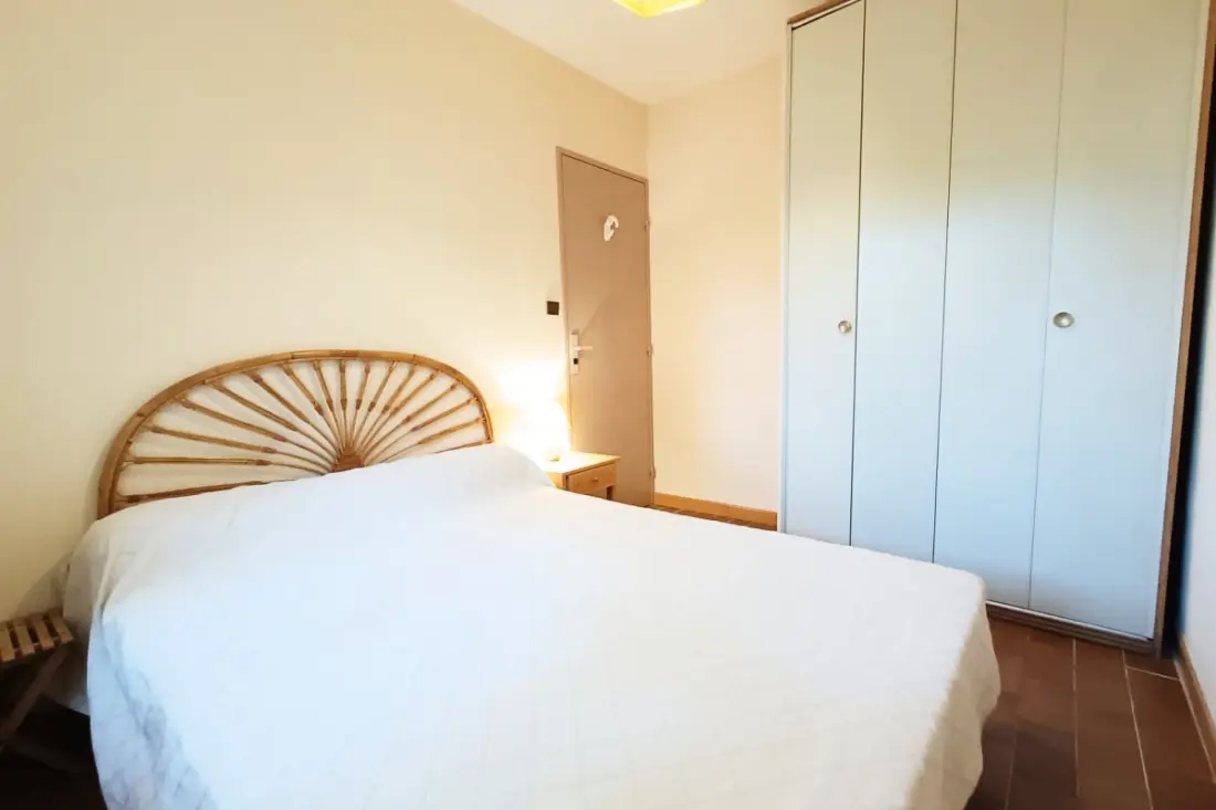 Cocon Lumineux Avec Piscine Partagée à Bandol