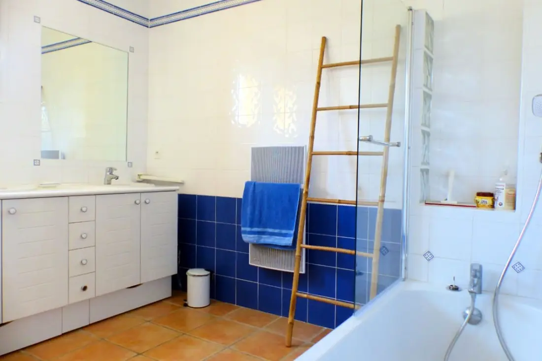 Maison Spacieuse Et Lumineuse Avec Piscine