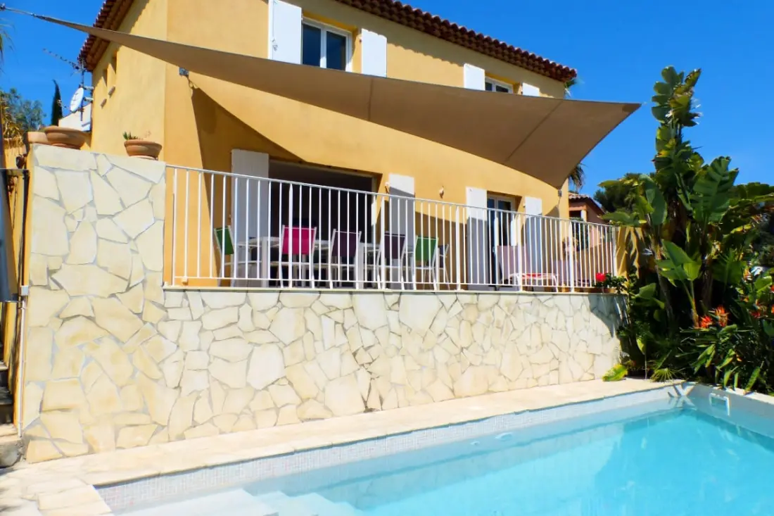 Maison Spacieuse Et Lumineuse Avec Piscine