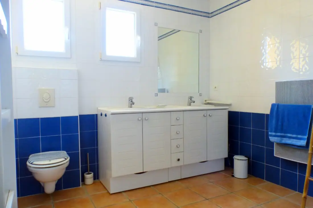 Maison Spacieuse Et Lumineuse Avec Piscine