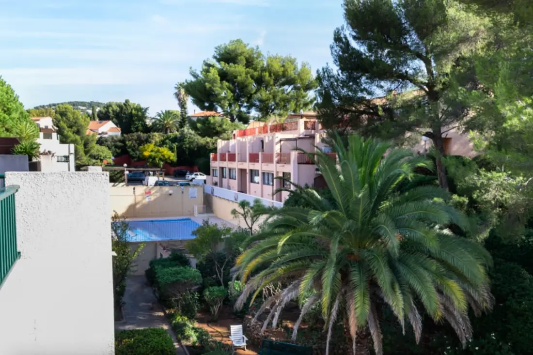 Superbe Appt Avec Terrasse Et Piscine Partagée