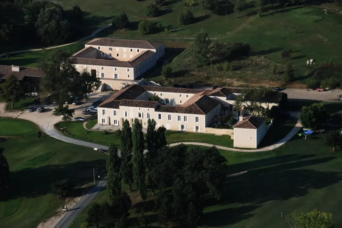 Résidence Les Bastides du Golf d'Albret3 étoiles★★★