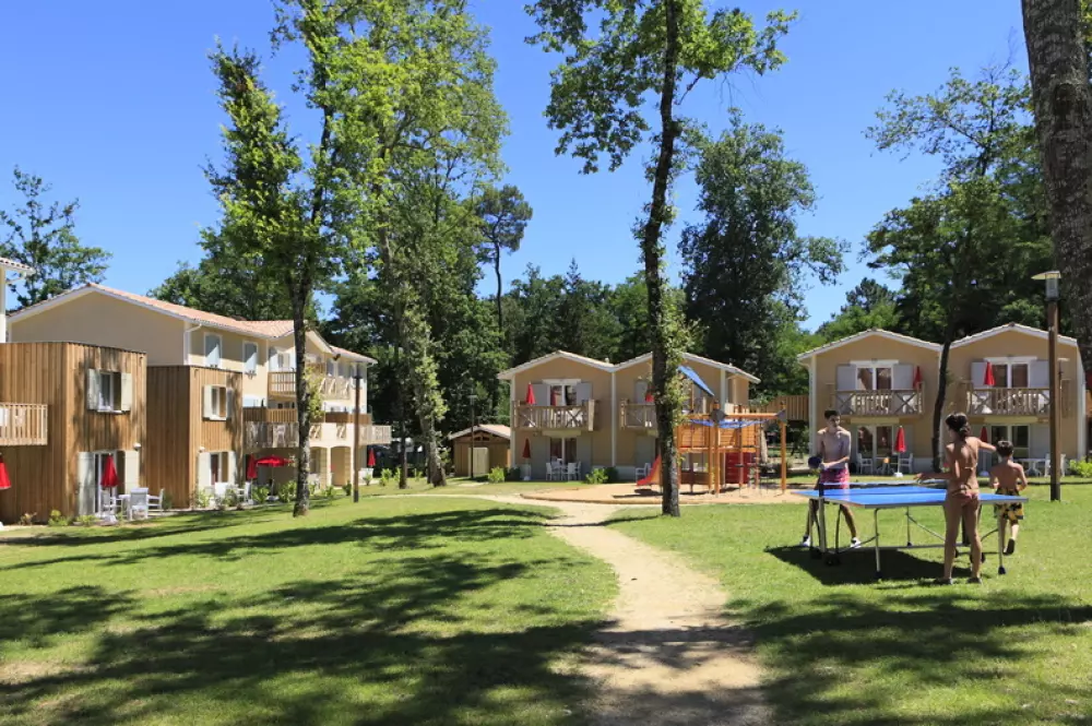 SOWELL HÔTELS Domaine du Golf d'Albret 3 étoiles★★★