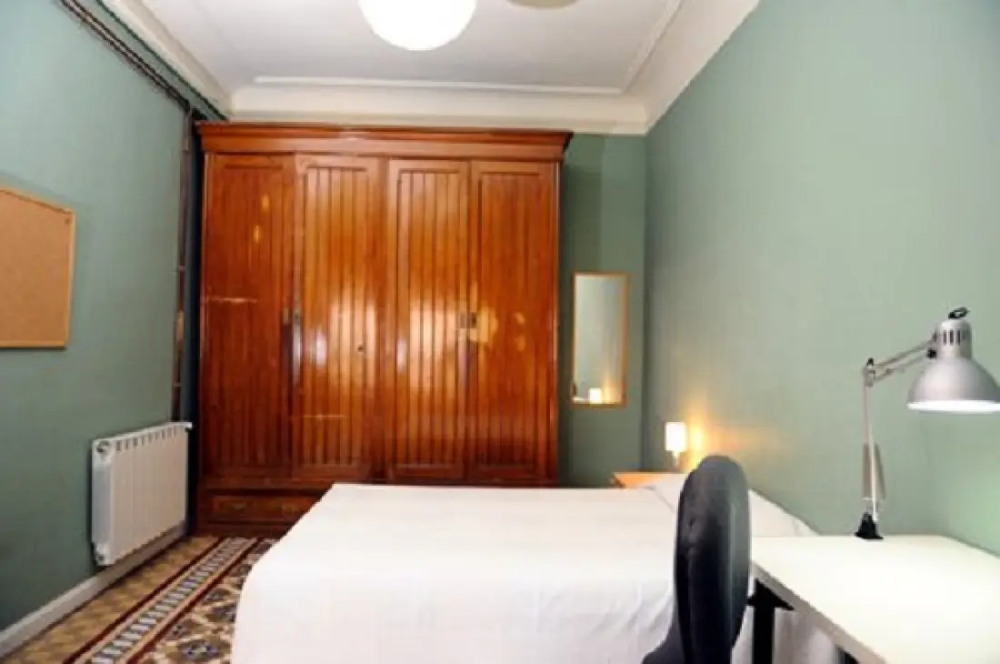 Modernist Eixample 32