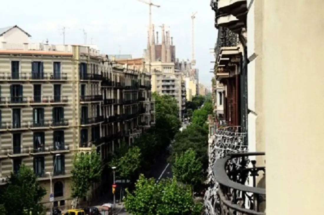 Modernist Eixample 32