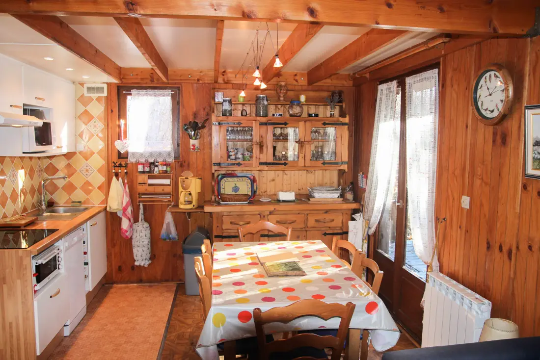 Les Chalets De Barce