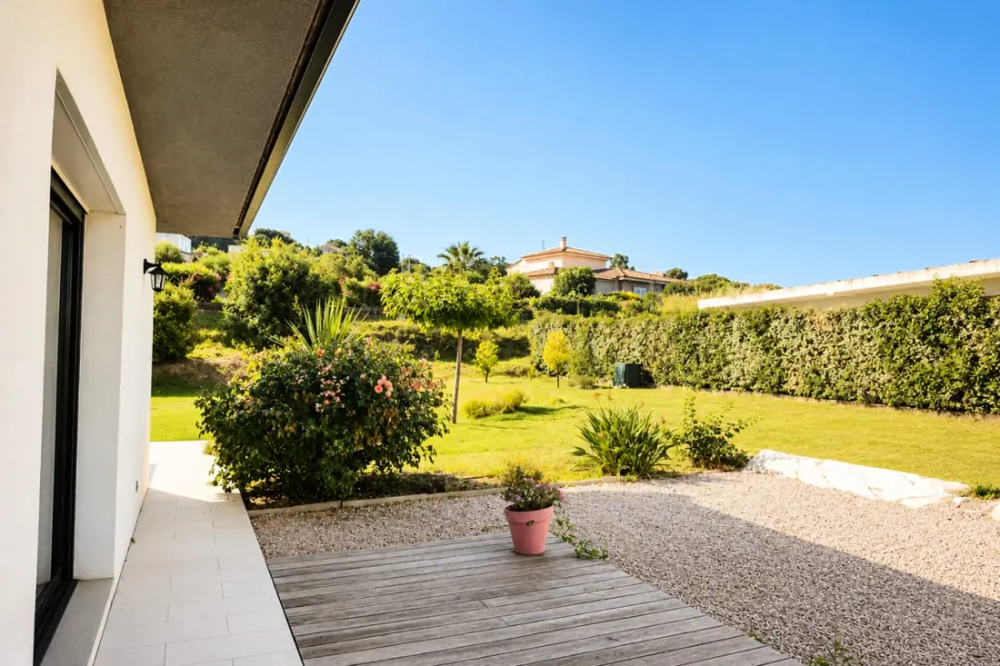 Maison Spacieuse Avec Vue Sur Mer Et Montagne