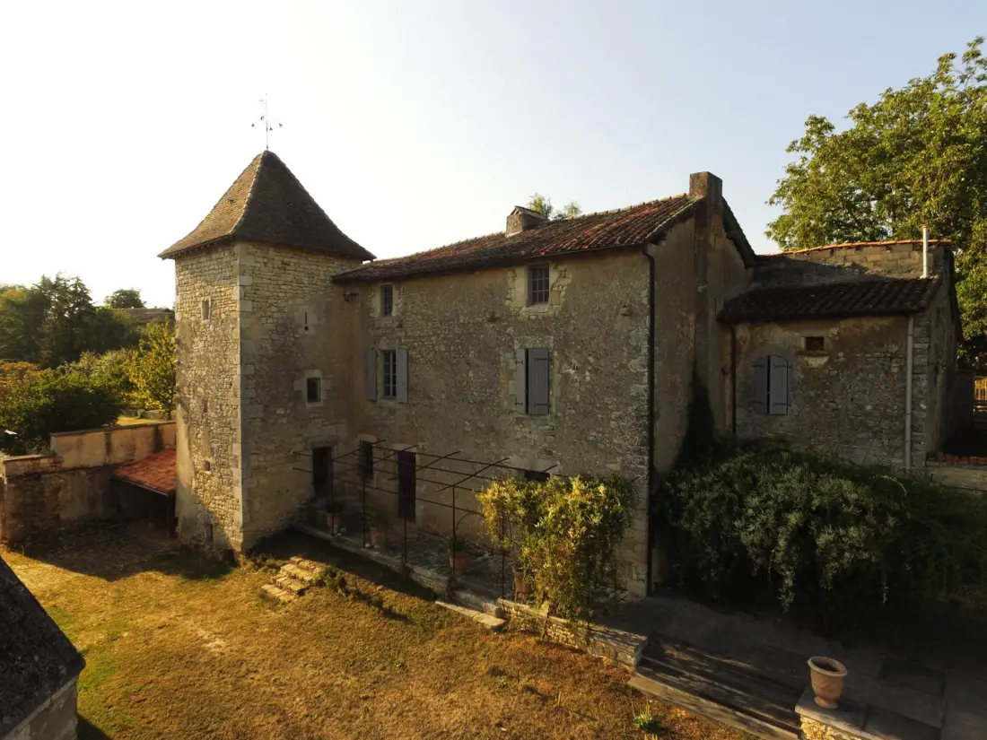 Maison de Vacances Beaulieu-sur-Sonnette 3