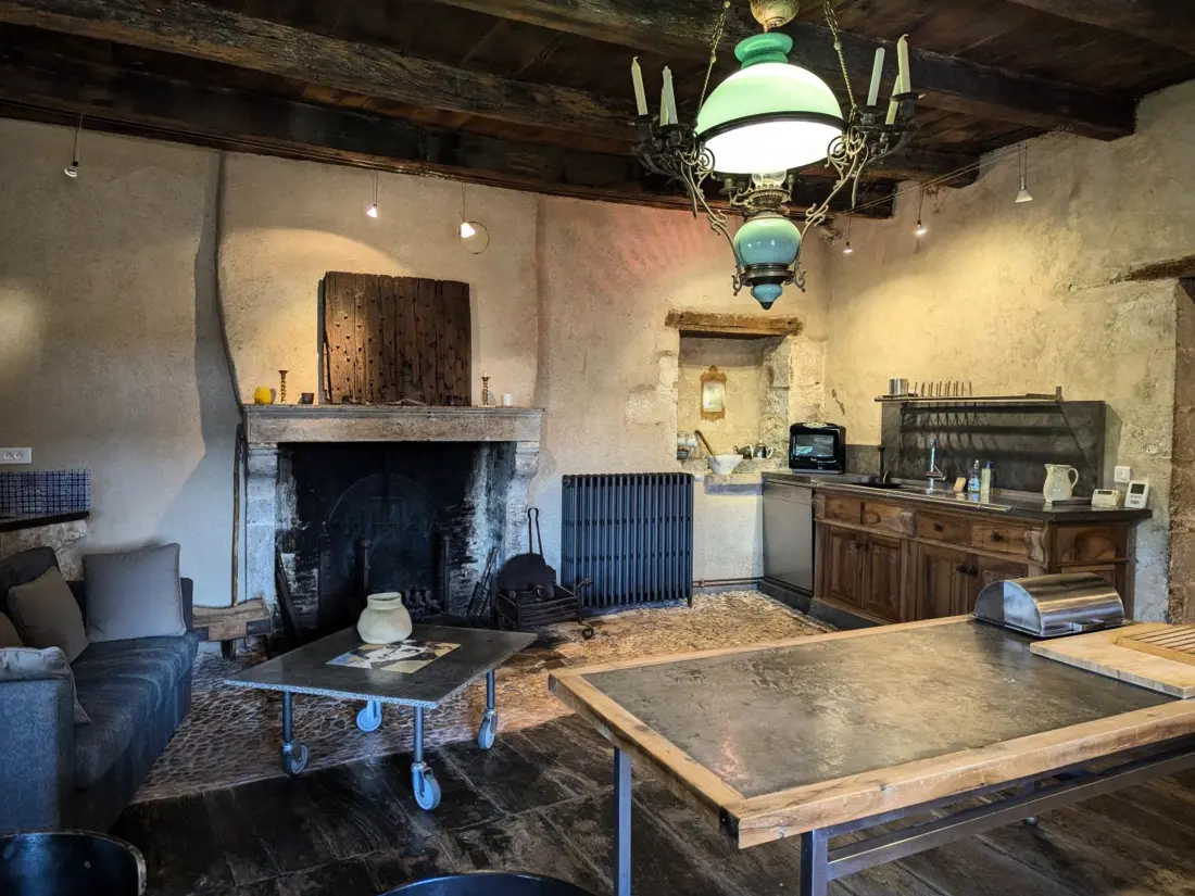 Maison de Vacances Beaulieu-sur-Sonnette 3