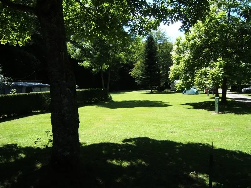 Flower Camping du Lac de la Seigneurie 3 étoiles★★★