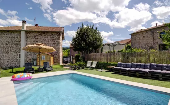 Maison de Vacances BELMONT-DE-LA-LOIRE 2