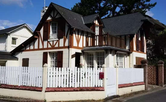 Maison 5 pièces 7 personnes jardin proche mer
