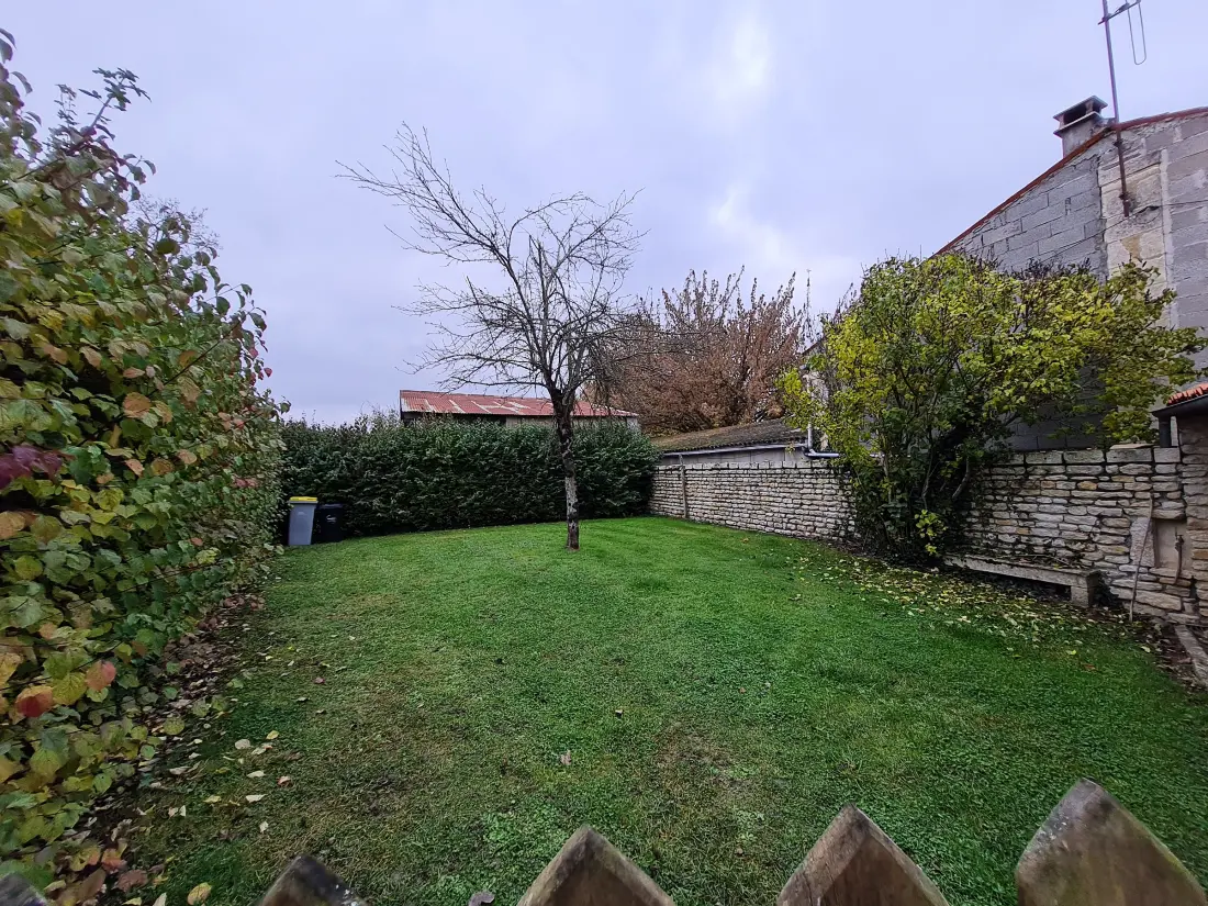 Maison de Vacances Benet 5