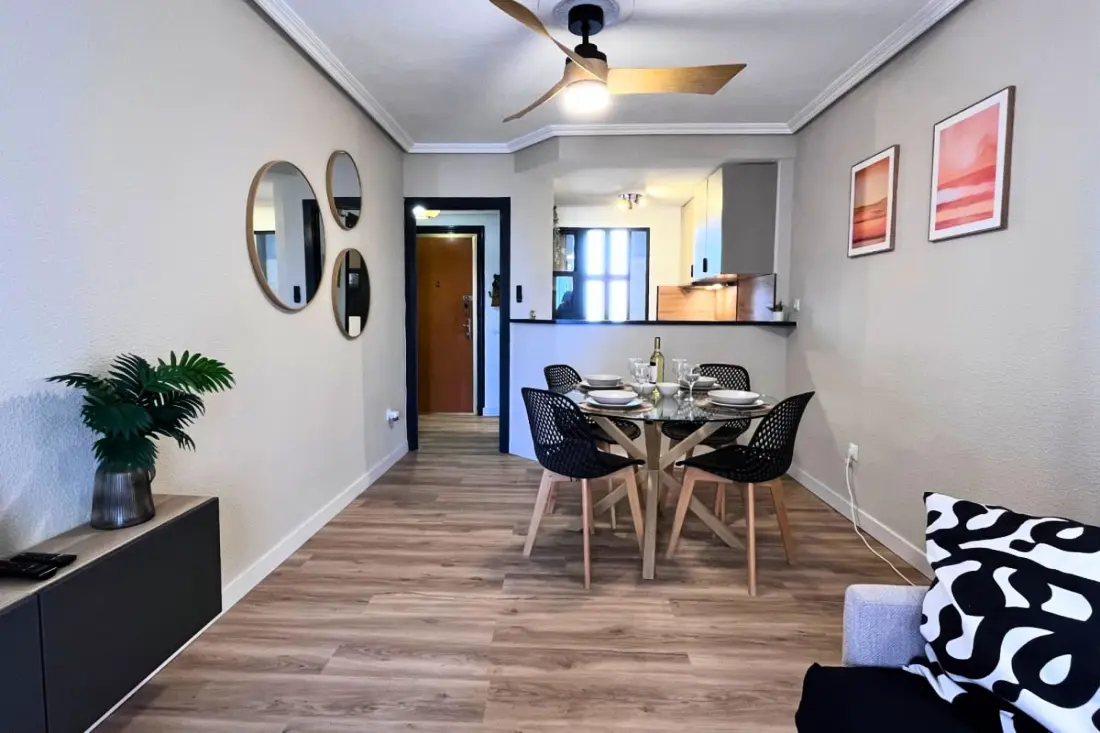 Appartement Avec Vue Panoramique, Piscine Et Plage à Pied