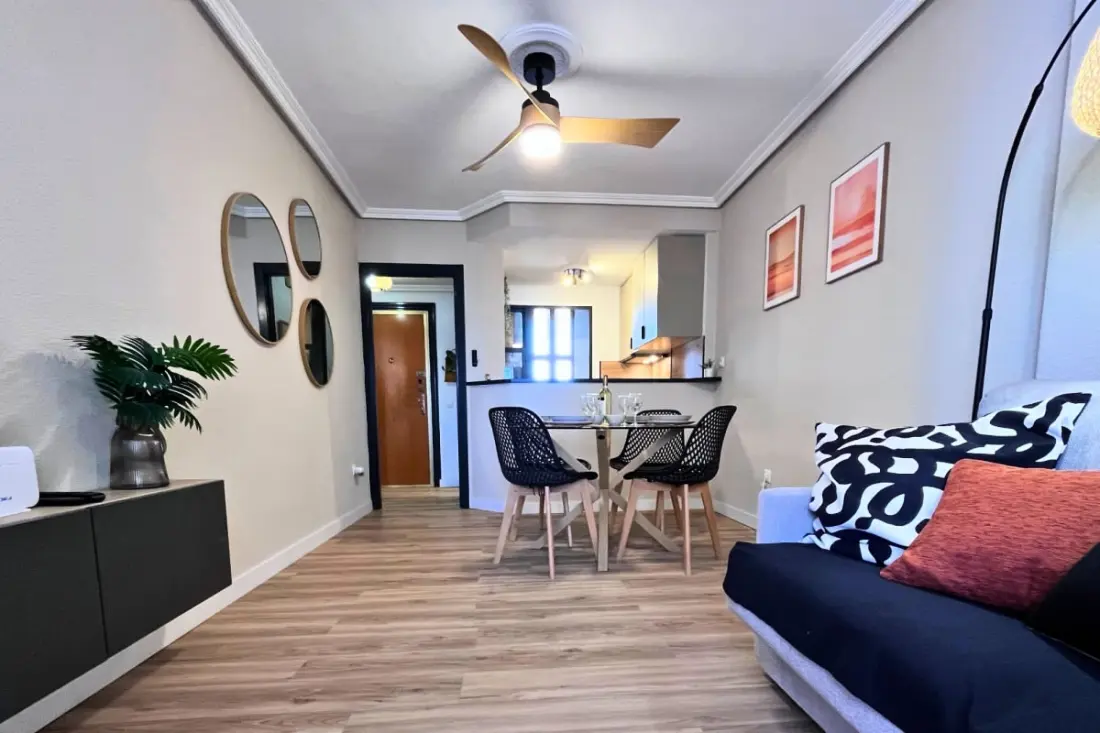 Appartement Avec Vue Panoramique, Piscine Et Plage à Pied