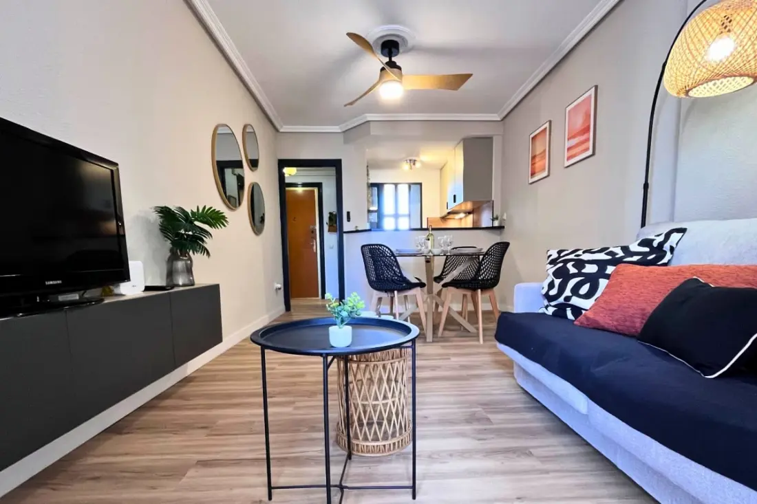 Appartement Avec Vue Panoramique, Piscine Et Plage à Pied