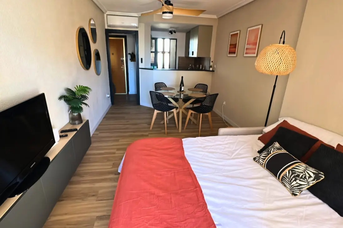 Appartement Avec Vue Panoramique, Piscine Et Plage à Pied