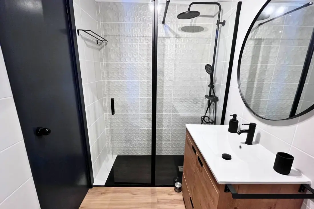 Appartement Avec Vue Panoramique, Piscine Et Plage à Pied