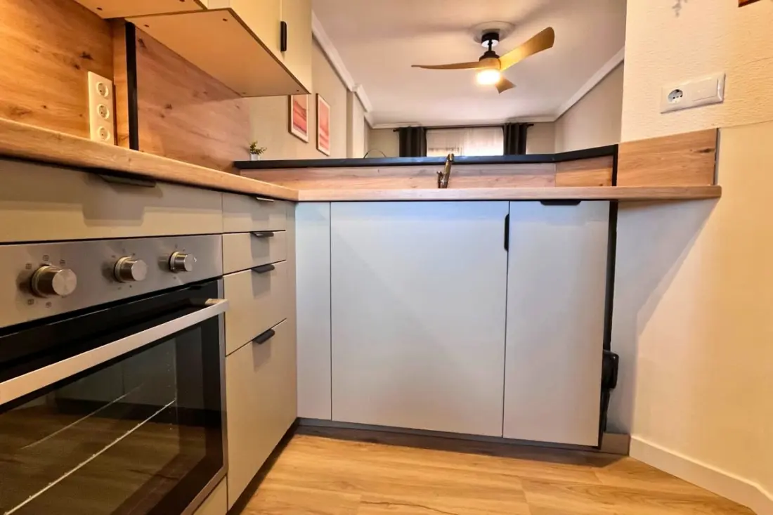 Appartement Avec Vue Panoramique, Piscine Et Plage à Pied