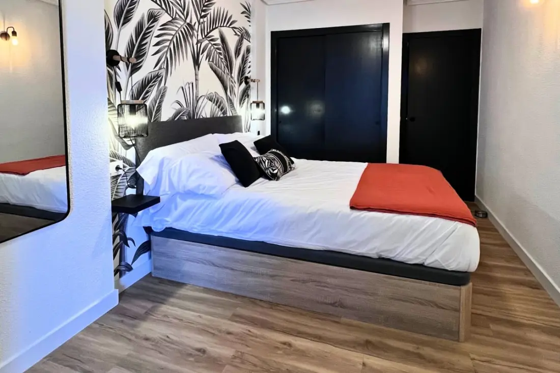 Appartement Avec Vue Panoramique, Piscine Et Plage à Pied