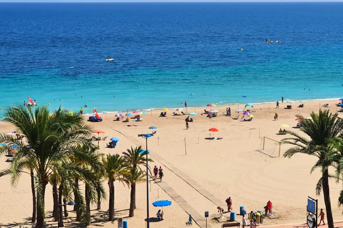 Appartement Avec Vue Panoramique, Piscine Et Plage à Pied