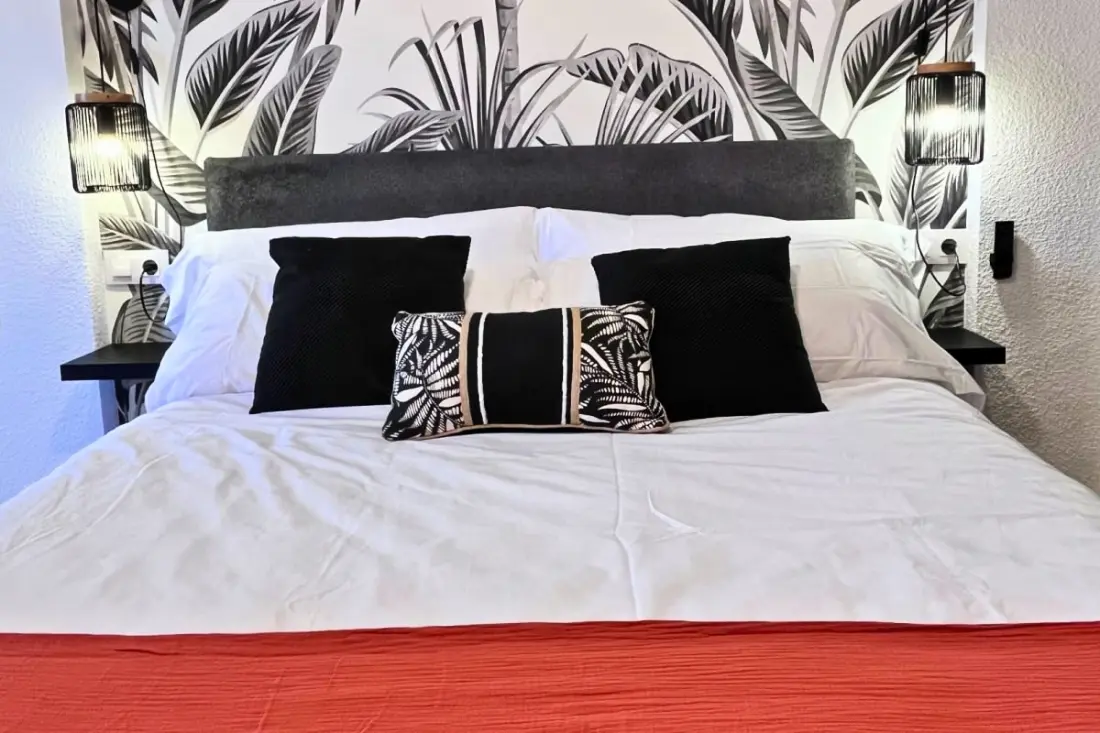 Appartement Avec Vue Panoramique, Piscine Et Plage à Pied