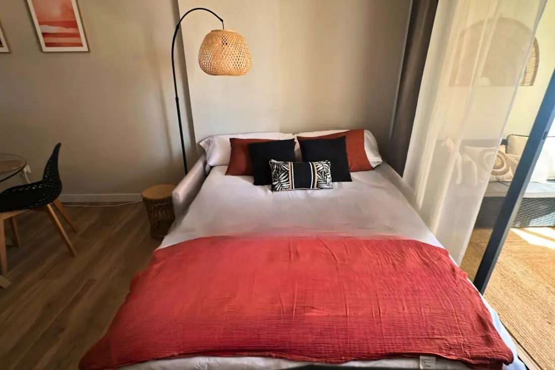 Appartement Avec Vue Panoramique, Piscine Et Plage à Pied