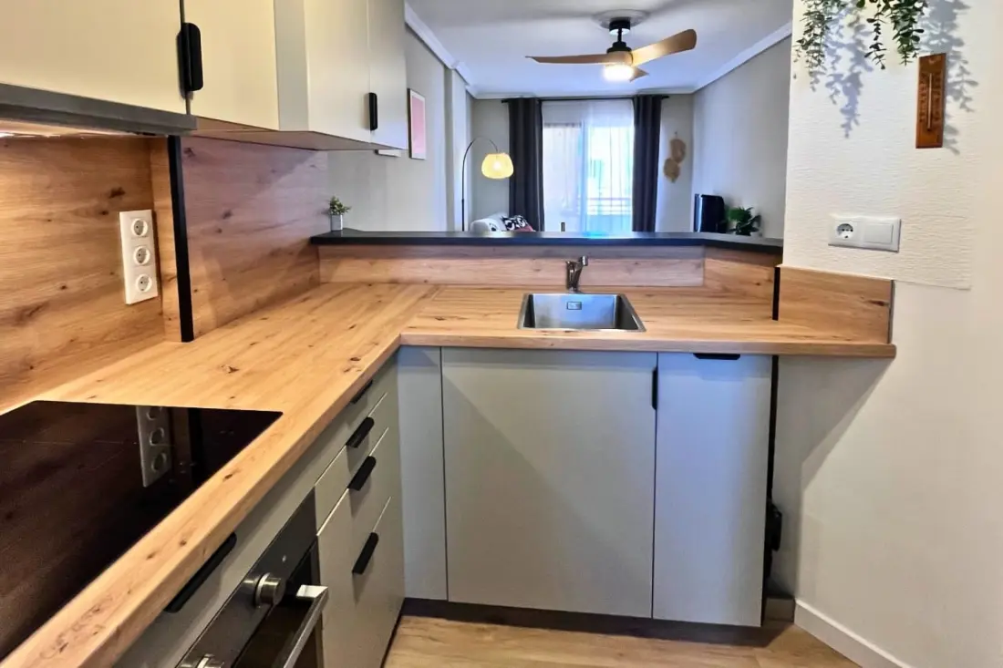 Appartement Avec Vue Panoramique, Piscine Et Plage à Pied