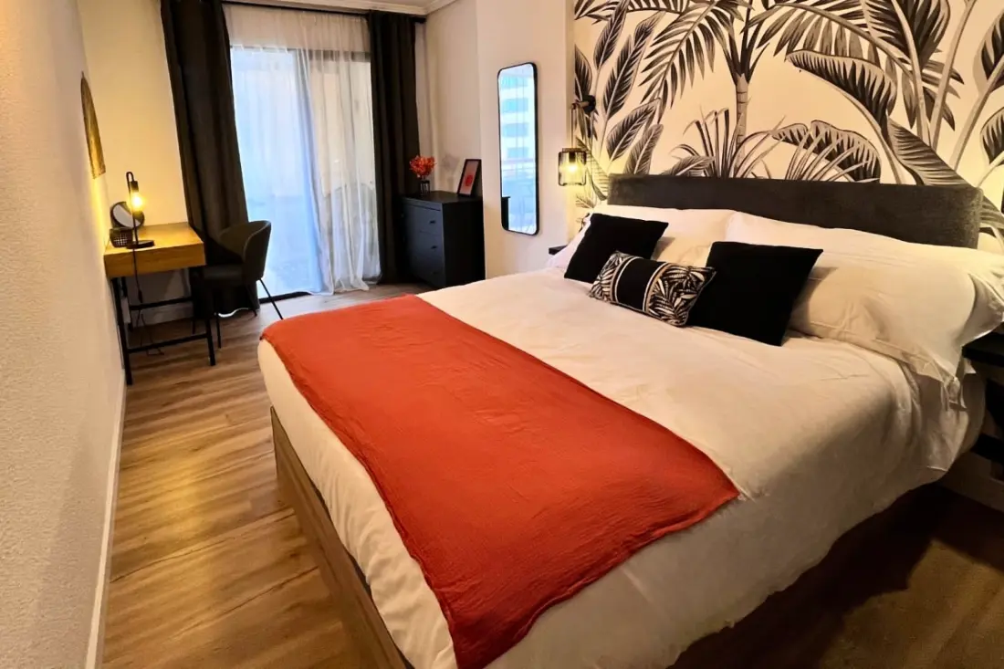 Appartement Avec Vue Panoramique, Piscine Et Plage à Pied
