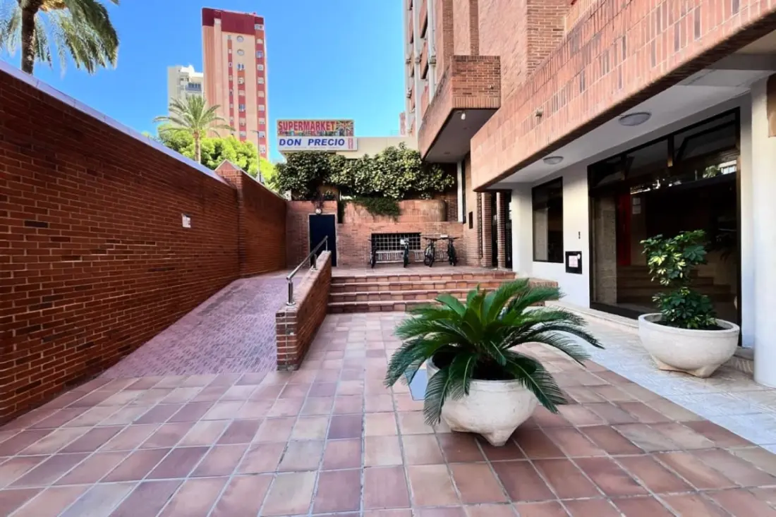 Appartement Design, Piscine, Parking, Près De La Plage