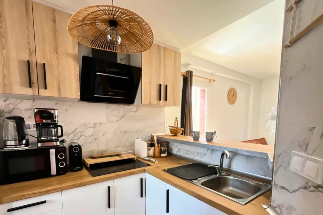 Appartement Design, Piscine, Parking, Près De La Plage