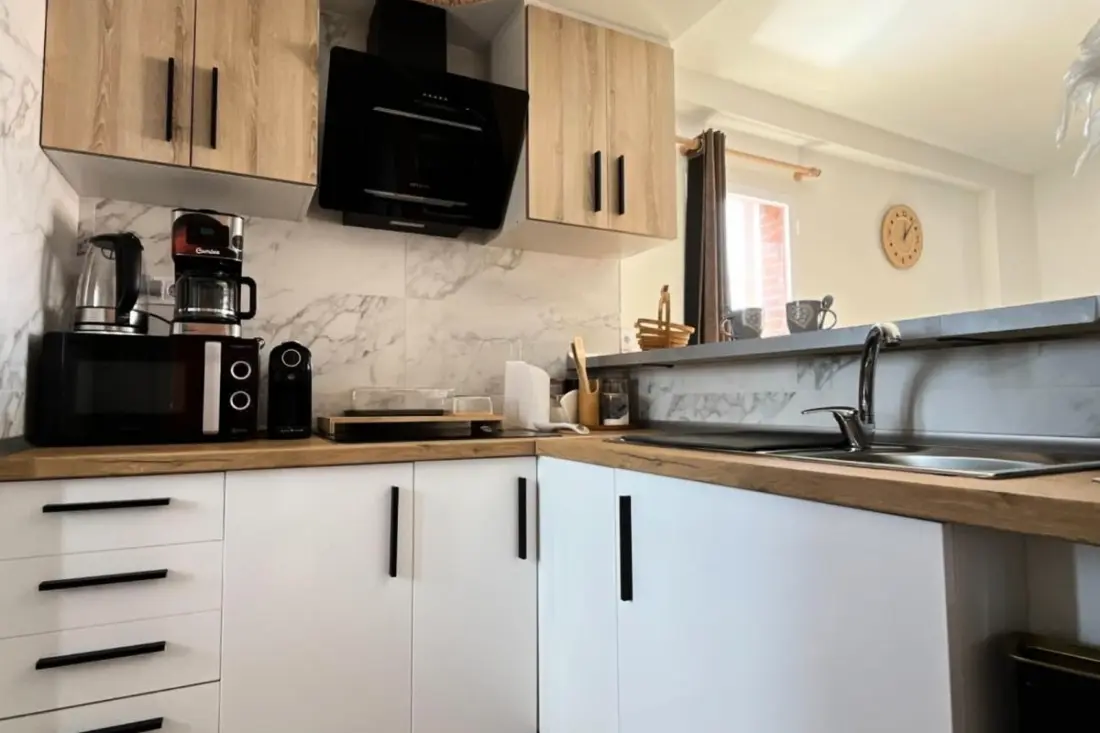 Appartement Design, Piscine, Parking, Près De La Plage