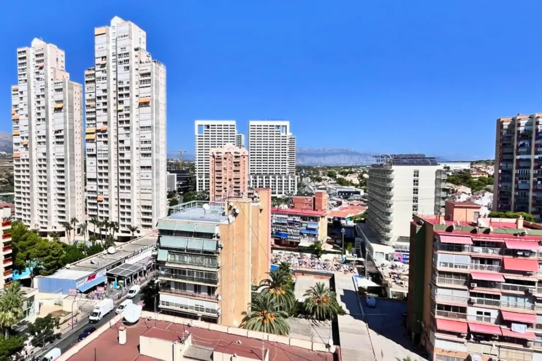 Appartement Design, Piscine, Parking, Près De La Plage