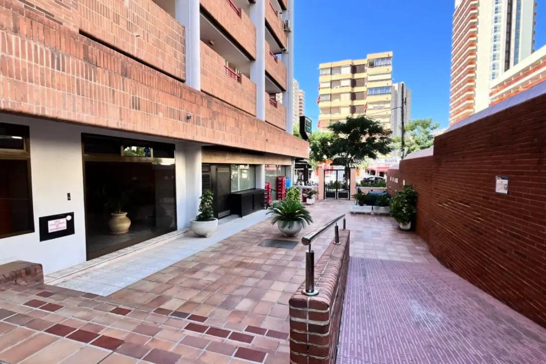 Appartement Design, Piscine, Parking, Près De La Plage