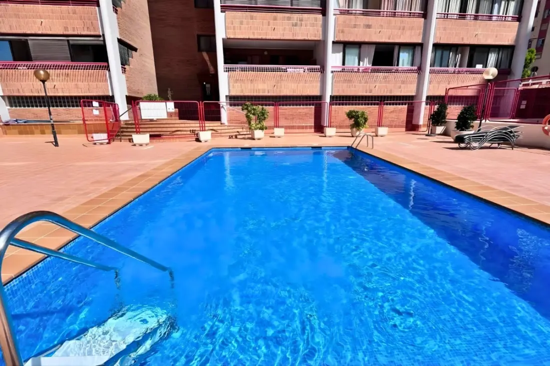 Appartement Design, Piscine, Parking, Près De La Plage