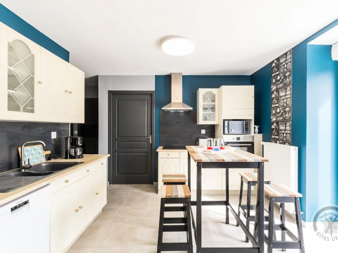 Maison de Vacances BESLON 4