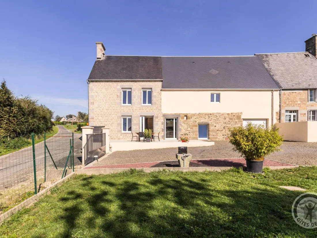 Maison de Vacances BESLON 4