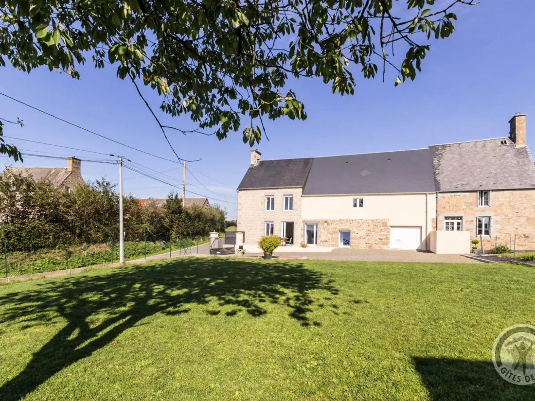 Maison de Vacances BESLON 4